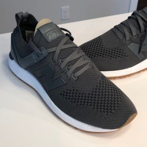 Bnwt New Balance Gray 247 RevIite 8.5 sneakers